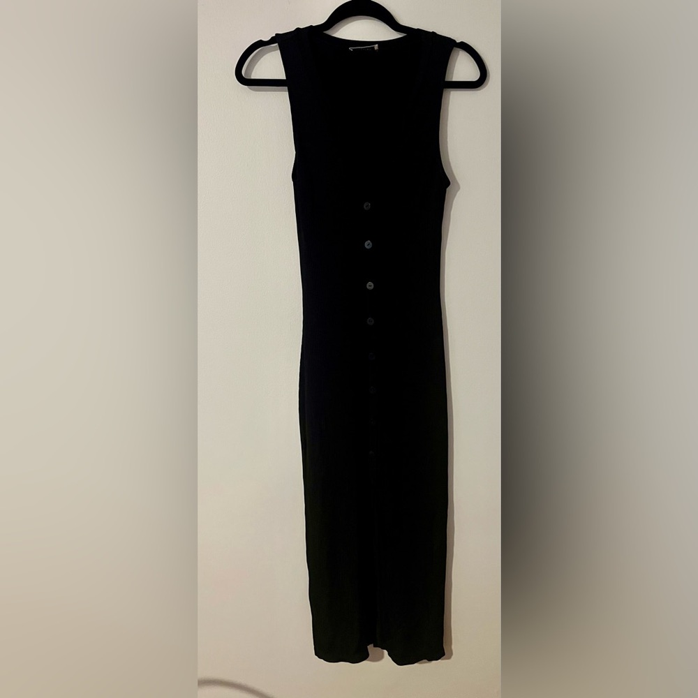 Aritzia Women's Dress Aritzia Babaton
Jayce Midi Dress black ribbed Size Small